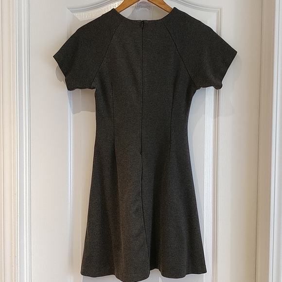 UNIQLO Ponte Short Sleeve Dress - Sz S - Picture 3 of 3